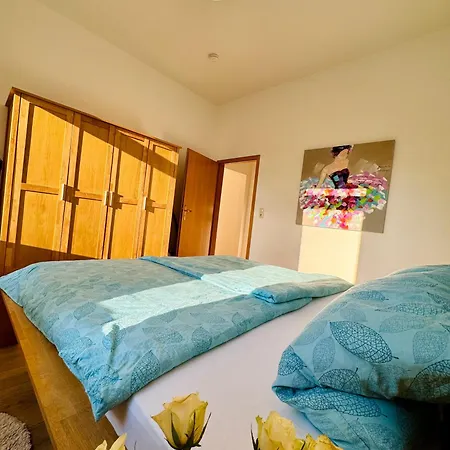 Attraktive Im Schoenen Hinterhof Apartment *