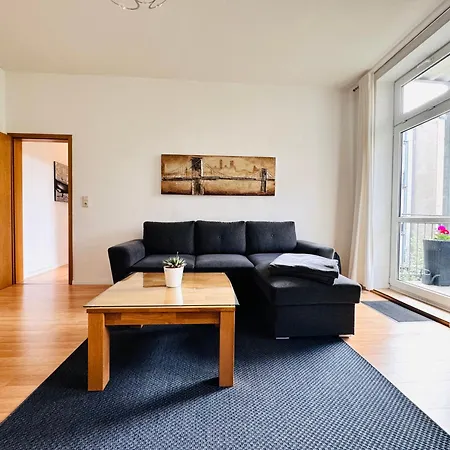 Attraktive Im Schoenen Hinterhof Apartment